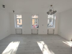 Mantuleasa, vanzare garsoniera renovata 2025, in vila